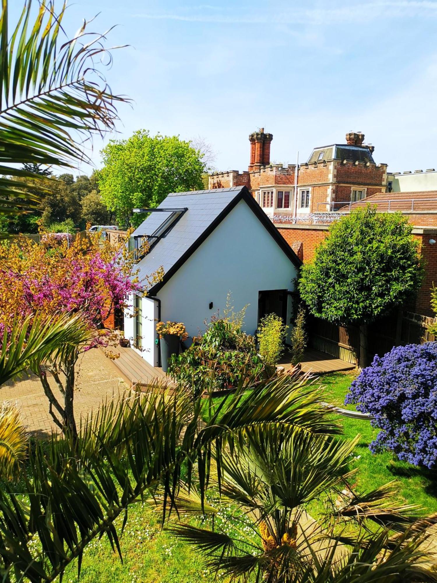 Hastings Casita, 'Little House' Self Contained Garden Lodge, Close To Town And Seafront Экстерьер фото